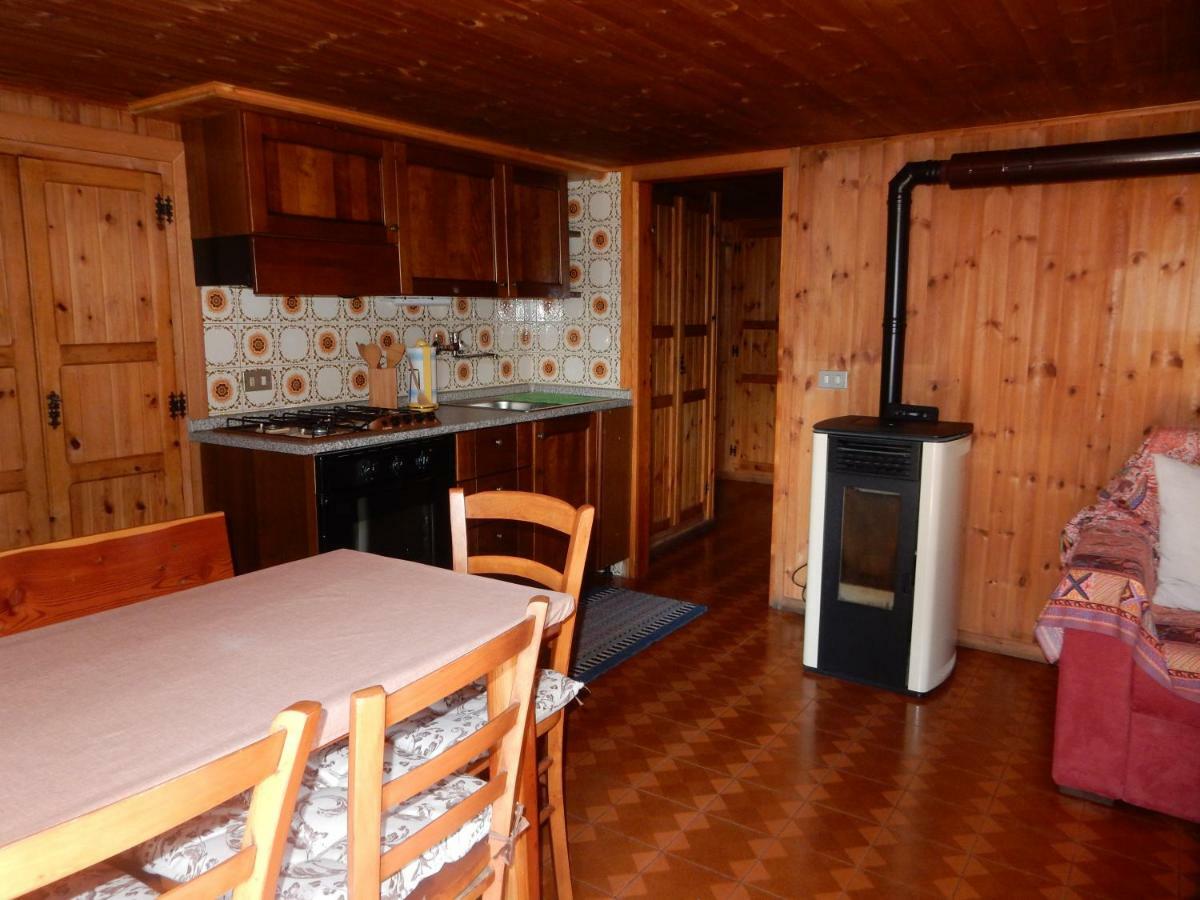 Nido Apartment Champoluc Bagian luar foto